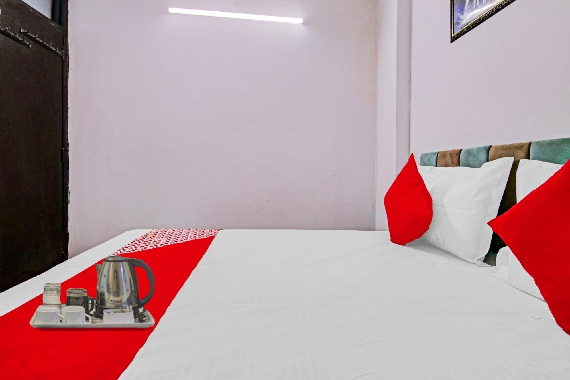 Hotel O Chaudhary Villa Нью-Делі Екстер'єр фото