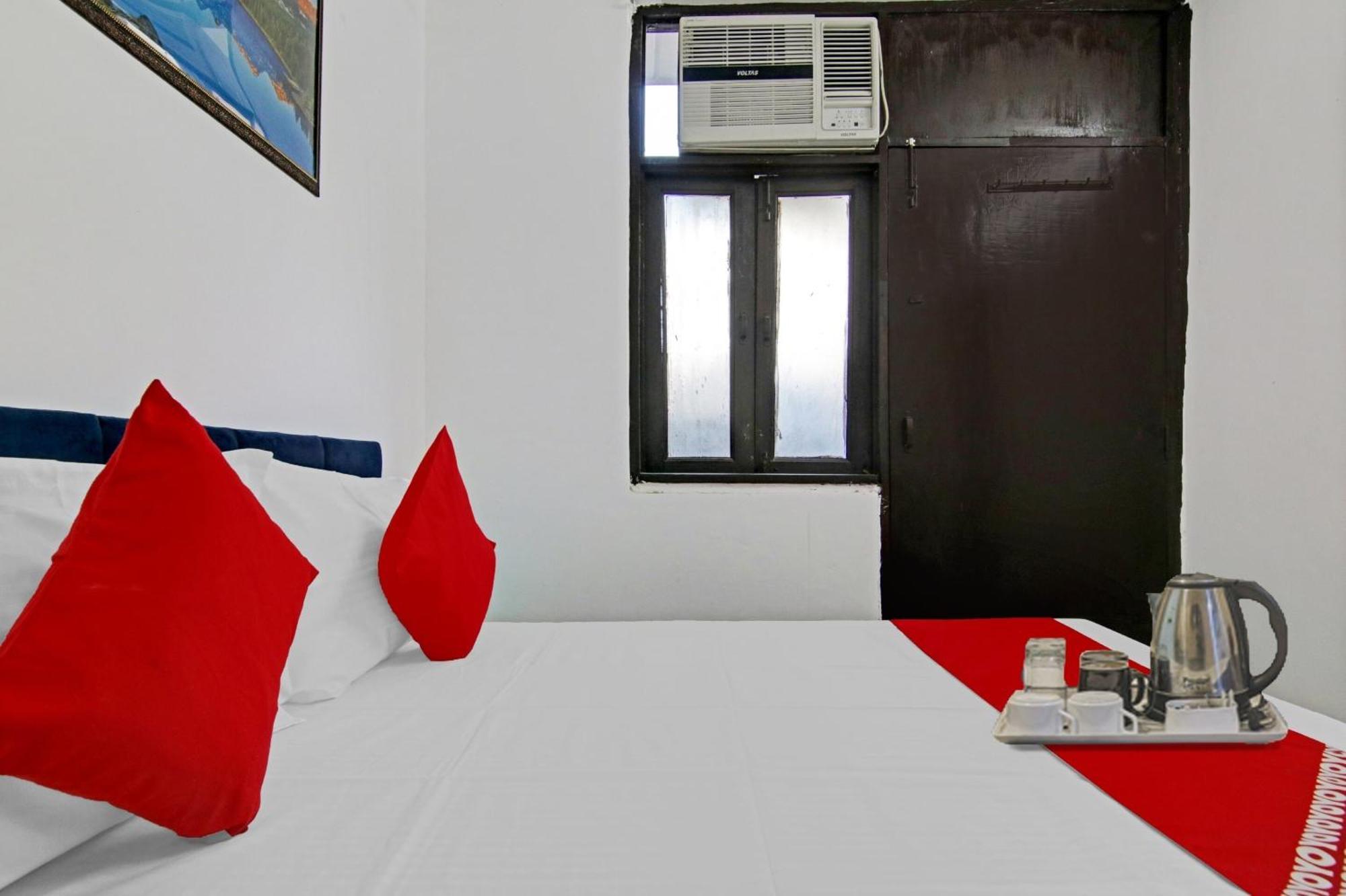 Hotel O Chaudhary Villa Нью-Делі Екстер'єр фото